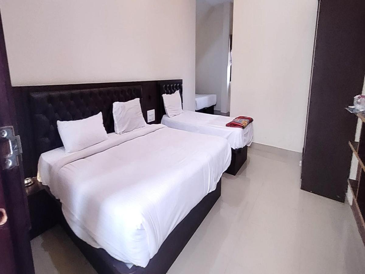 Mg Residency Hotel Chikmagalur Exterior photo