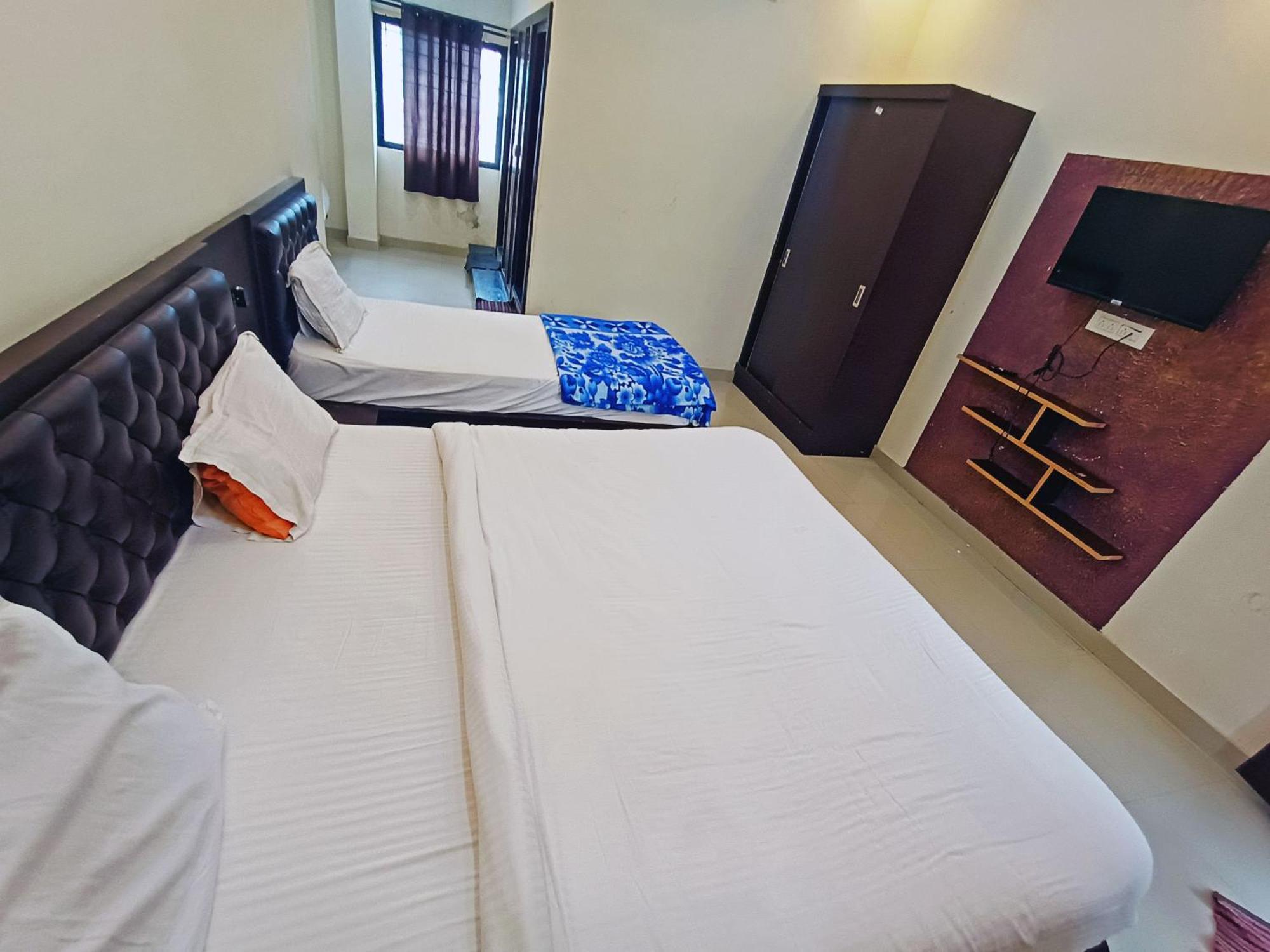 Mg Residency Hotel Chikmagalur Exterior photo