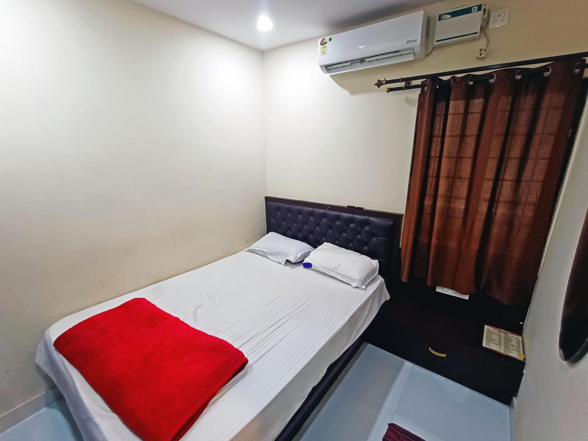 Mg Residency Hotel Chikmagalur Exterior photo