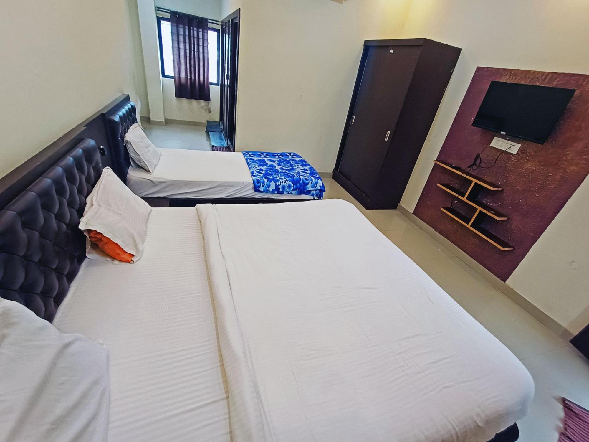 Mg Residency Hotel Chikmagalur Exterior photo