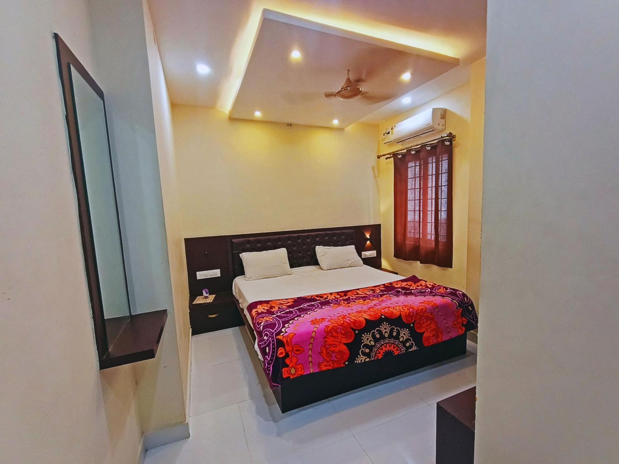 Mg Residency Hotel Chikmagalur Exterior photo