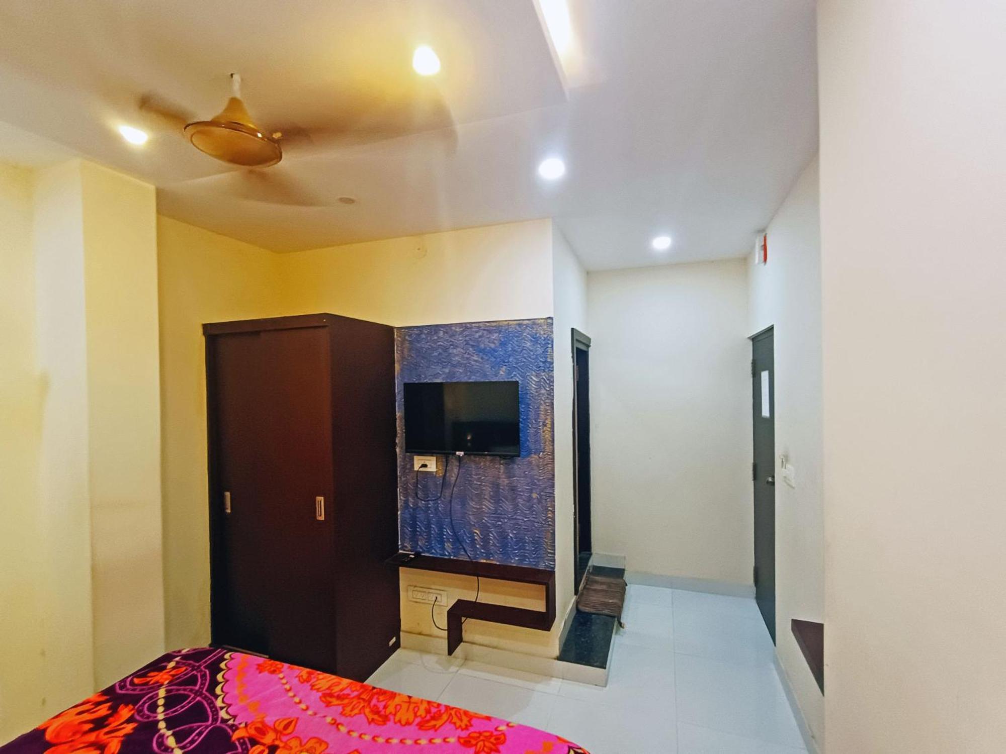 Mg Residency Hotel Chikmagalur Exterior photo